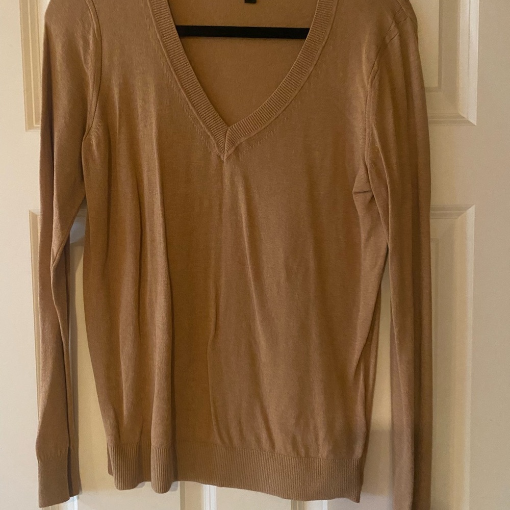 Banana Republic Beige V-Neck Sweater